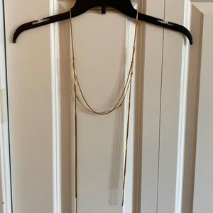 Gently used fashion jewelry necklace chain stacked gold tone